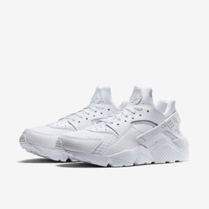 NIKE HUARACHE CAN LOWER PRICE IF YOU TELL ME SIZE